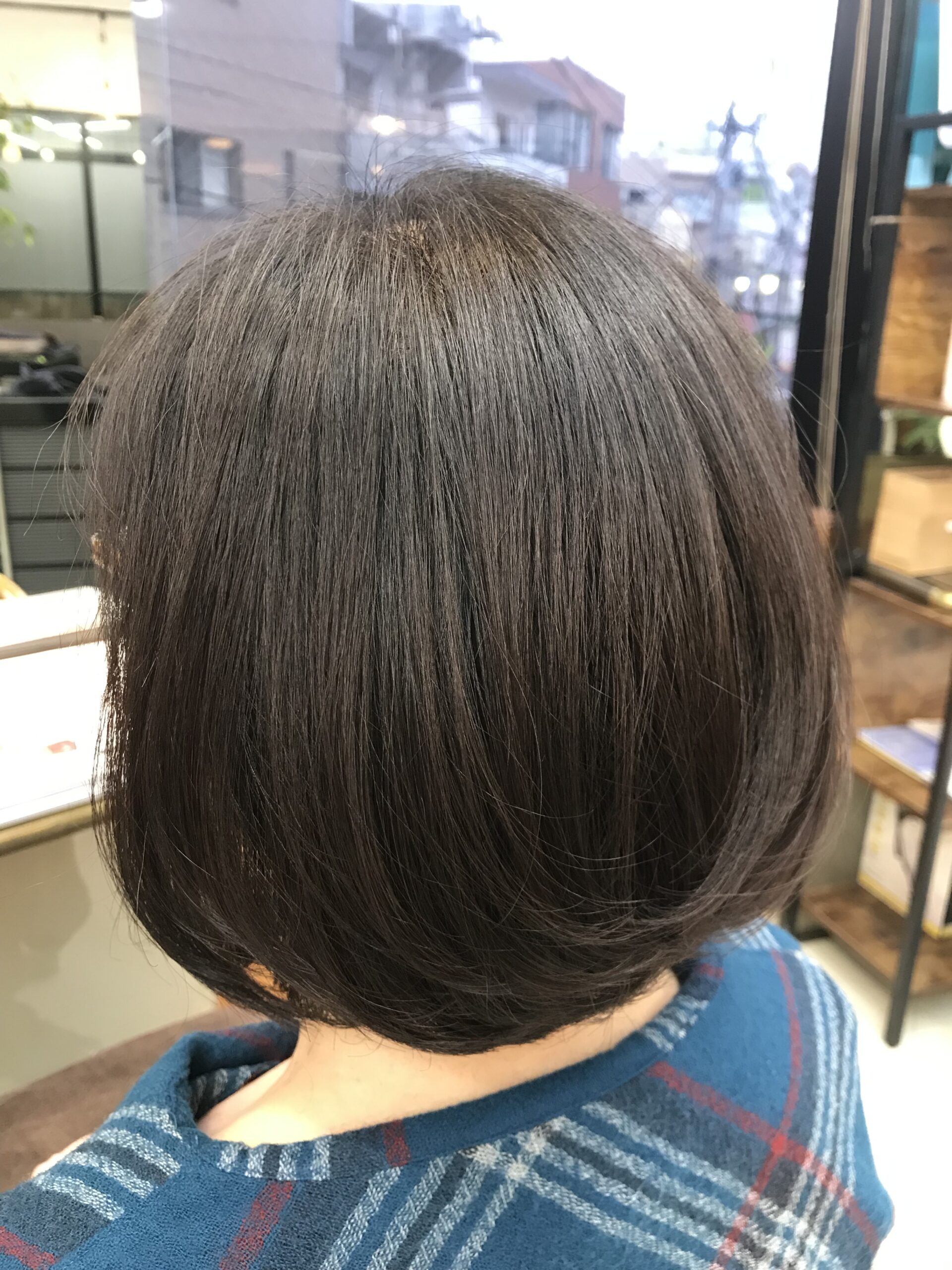 ノンジアミン・過酸化水素水不使用の白髪染め「輝髪ザクロペインター」施術事例